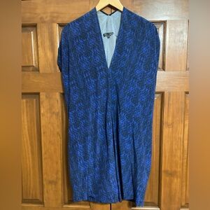 Vince 100% silk double V-neck blue black dress women’s small relaxed fit